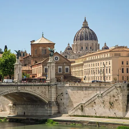 Daplace - Le Degli Altoviti 4* Rzym